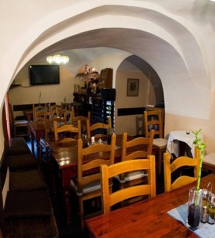 Hotel A Restaurace U Hrncire Кутна-Гора Экстерьер фото