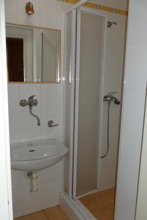 Hotel A Restaurace U Hrncire Кутна-Гора Номер фото